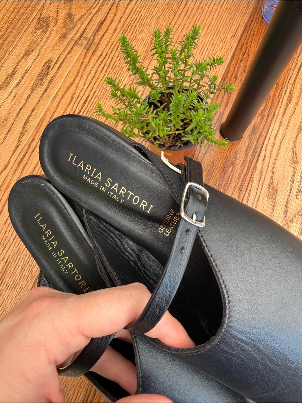 Black Leather Slip-On Mules with Strap Ilaria Sartori made in Italy size 9 - Picture 4 of 10